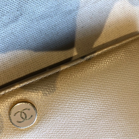 Chanel Bifold Long Caviar Leather Wallet - Picture 2 of 16